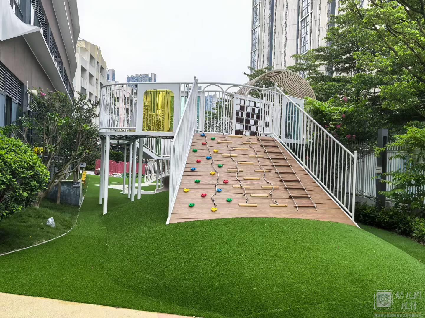 深圳市龙岗区臻城幼儿园（户外玩具实景图）