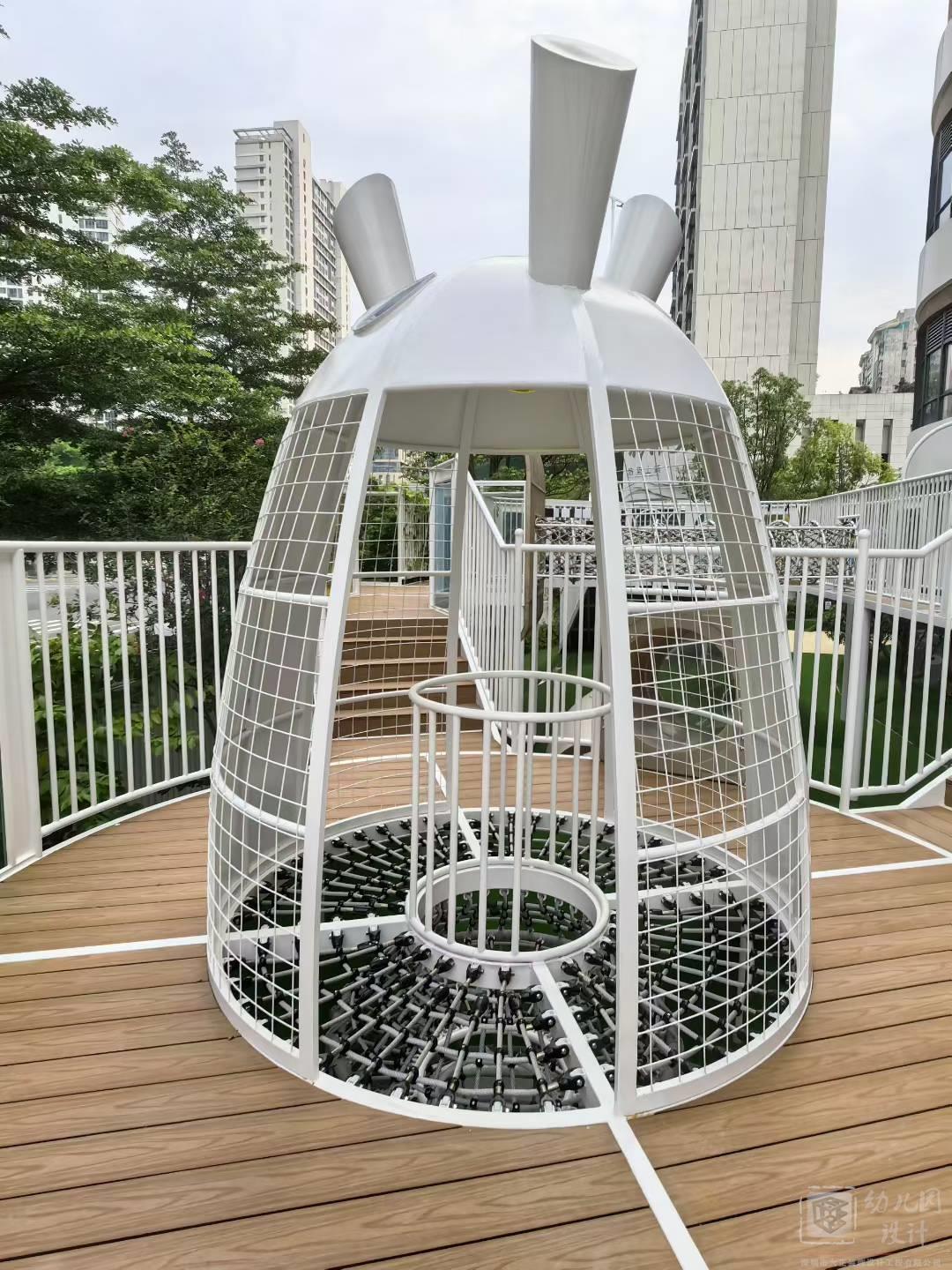 深圳市龙岗区臻城幼儿园（户外玩具实景图）